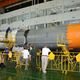 Ilustración para el artículo titulado Cómo se prepara una nueva nave rusa para la ISS: y esta no puede fallar